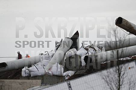 Sprengung der Flutlichtmast im Friedrich Ludwig Jahn Sportpark