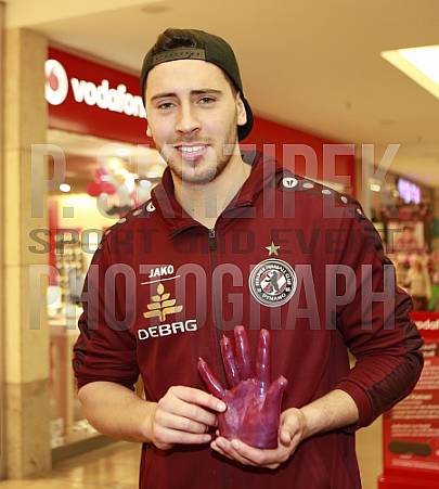 Autogrammstunde in den Schönhauser Allee Arcaden