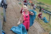 Arbeitseinsatz im Sportforum Berlin im Stadion