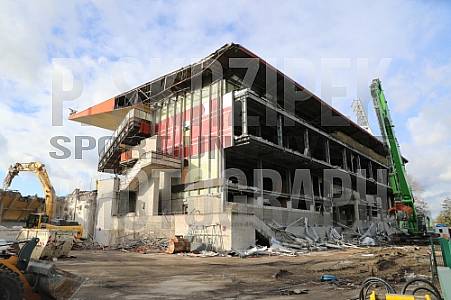 Friedrich-Ludwig-Jahn-Sportpark Abriss