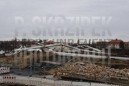 Sprengung der Flutlichtmast im Friedrich Ludwig Jahn Sportpark
