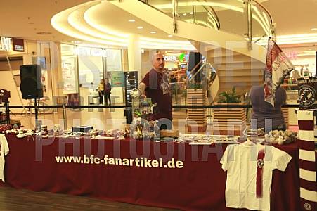 Autogrammstunde in den Schönhauser Allee Arcaden