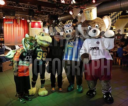 Hofbräu Berlin der große Halloween-Kinderbrunch , Straßenkinder e.V. ,