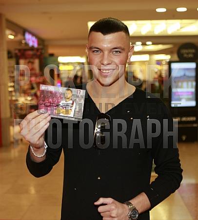 Autogrammstunde in den Schönhauser Allee Arcaden