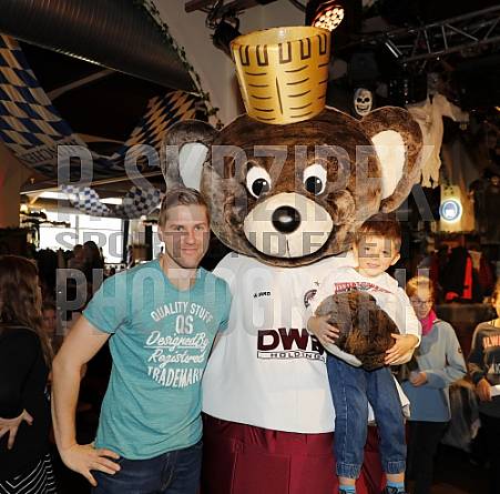 Hofbräu Berlin der große Halloween-Kinderbrunch , Straßenkinder e.V. ,
