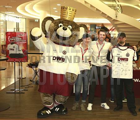 Autogrammstunde in den Schönhauser Allee Arcaden