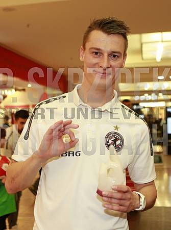 Autogrammstunde in den Schönhauser Allee Arcaden