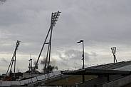 Sprengung der Flutlichtmast im Friedrich Ludwig Jahn Sportpark