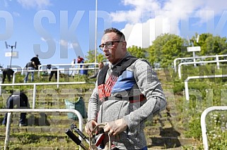 Subbotnik im Sportforum Berlin Stadion , Arbeitseinsatz