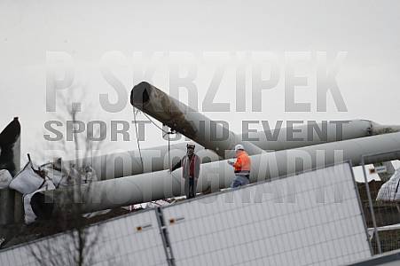 Sprengung der Flutlichtmast im Friedrich Ludwig Jahn Sportpark