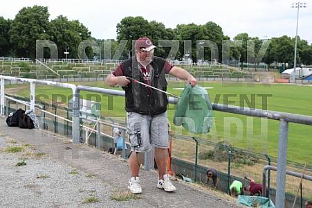 Arbeitseinsatz im Sportforum Berlin im Stadion
