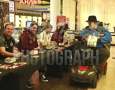 Autogrammstunde in den Schönhauser Allee Arcaden