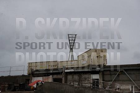 Sprengung der Flutlichtmast im Friedrich Ludwig Jahn Sportpark