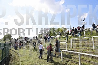 Subbotnik im Sportforum Berlin Stadion , Arbeitseinsatz