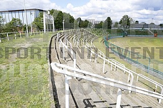 Subbotnik im Sportforum Berlin Stadion , Arbeitseinsatz