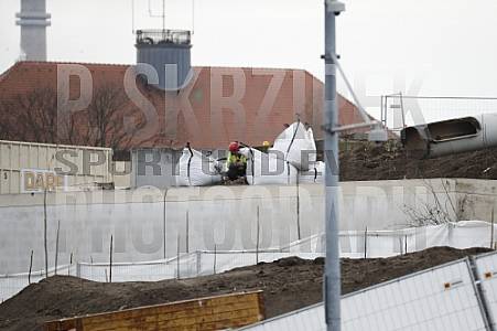 Sprengung der Flutlichtmast im Friedrich Ludwig Jahn Sportpark