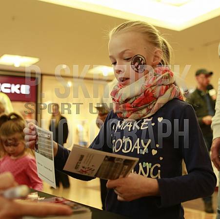 Autogrammstunde in den Schönhauser Allee Arcaden