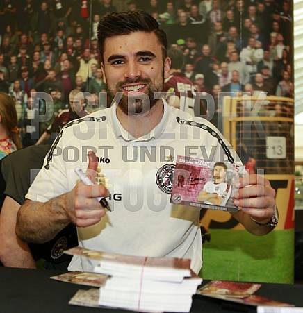 Autogrammstunde in den Schönhauser Allee Arcaden