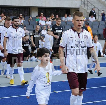 BFC Dynamo - 1.FC Köln ,
1.Runde DFB Pokal BFC Dynamo - 1.FC Köln ,
1.Runde DFB Pokal