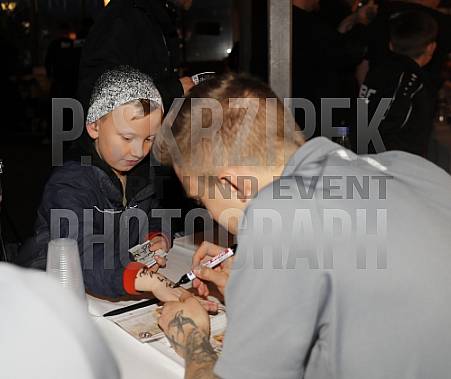 06.03.2020 Autogrammstunde im Vereinsheim