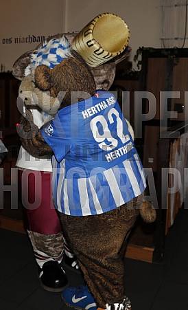 Hofbräu Berlin der große Halloween-Kinderbrunch , Straßenkinder e.V. ,