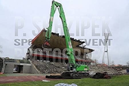 Friedrich-Ludwig-Jahn-Sportpark Abriss
