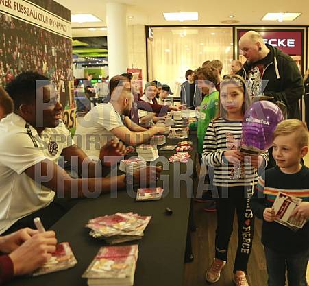 Autogrammstunde in den Schönhauser Allee Arcaden