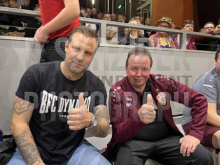 8.Bretter-Knaller Turnier der Traditionsmannschaften 8.Bretter-Knaller Turnier der Traditionsmannschaften