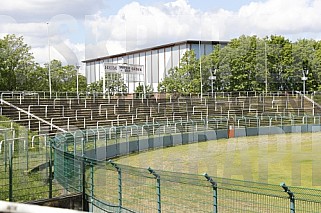 Subbotnik im Sportforum Berlin Stadion , Arbeitseinsatz
