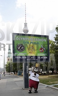 Werbung mit Teddy für die 1.Runde im DFB-Pokal